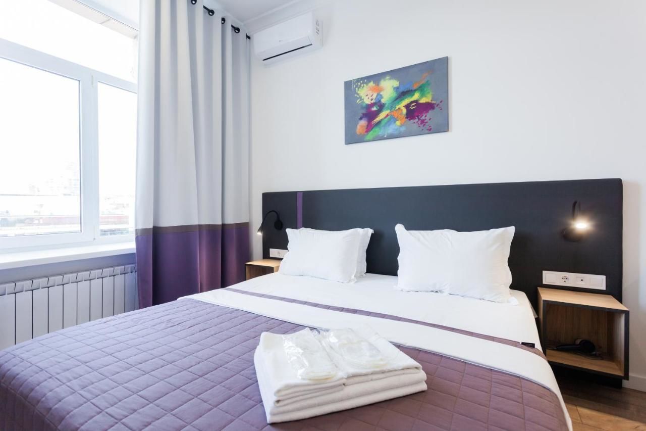 Апартаменты Partner Guest House Khreschatyk Киев