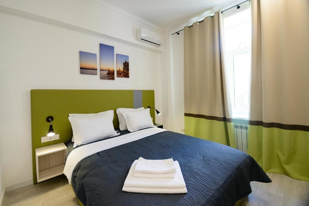 Апартаменты Partner Guest House Khreschatyk Киев