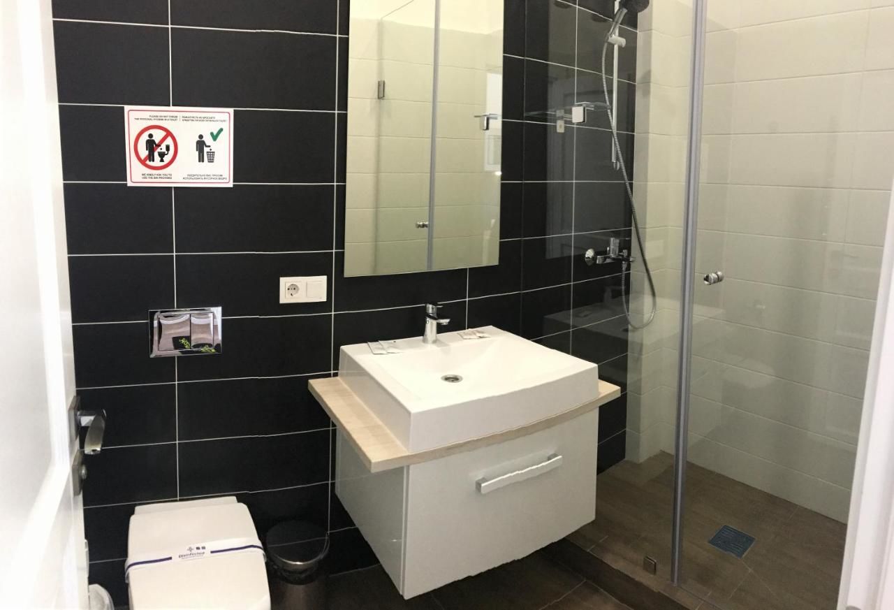 Апартаменты Partner Guest House Khreschatyk Киев