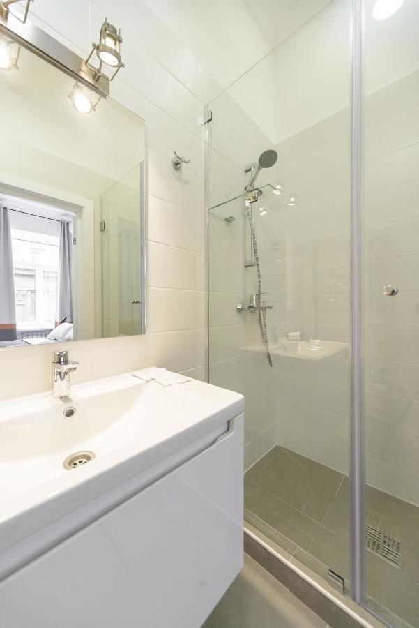 Апартаменты Partner Guest House Khreschatyk Киев