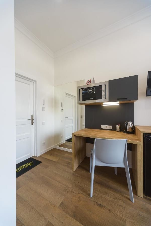 Апартаменты Partner Guest House Khreschatyk Киев