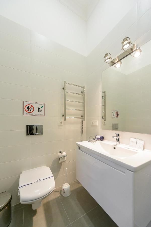 Апартаменты Partner Guest House Khreschatyk Киев