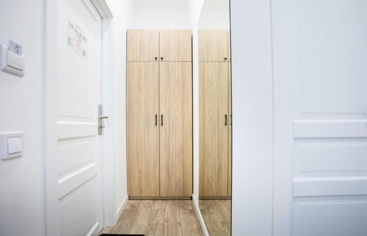 Апартаменты Partner Guest House Khreschatyk Киев