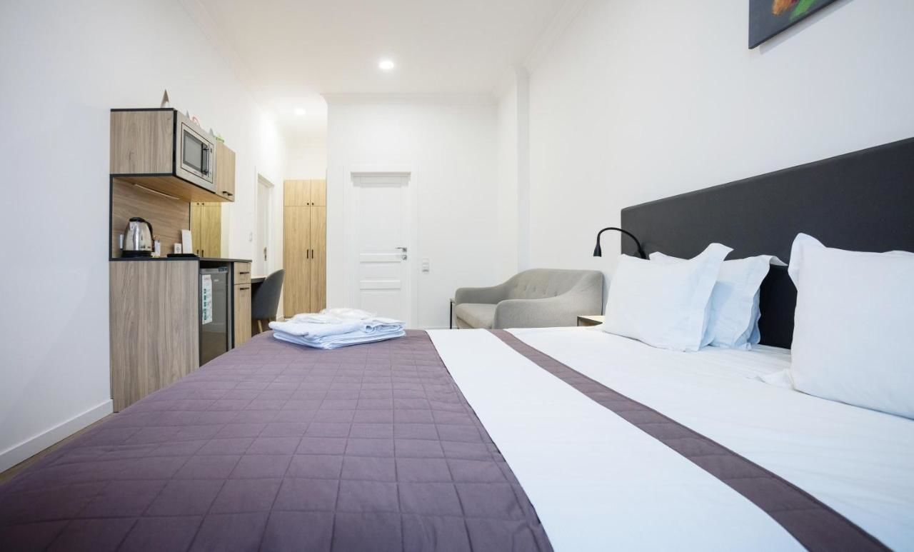 Апартаменты Partner Guest House Khreschatyk Киев