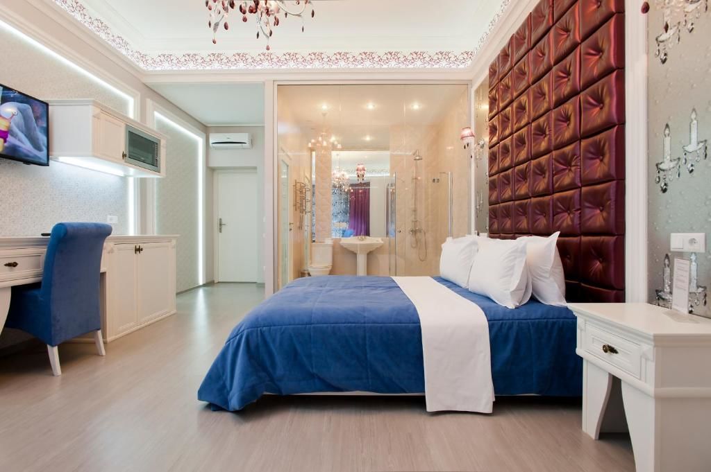 Апартаменты Partner Guest House Khreschatyk Киев