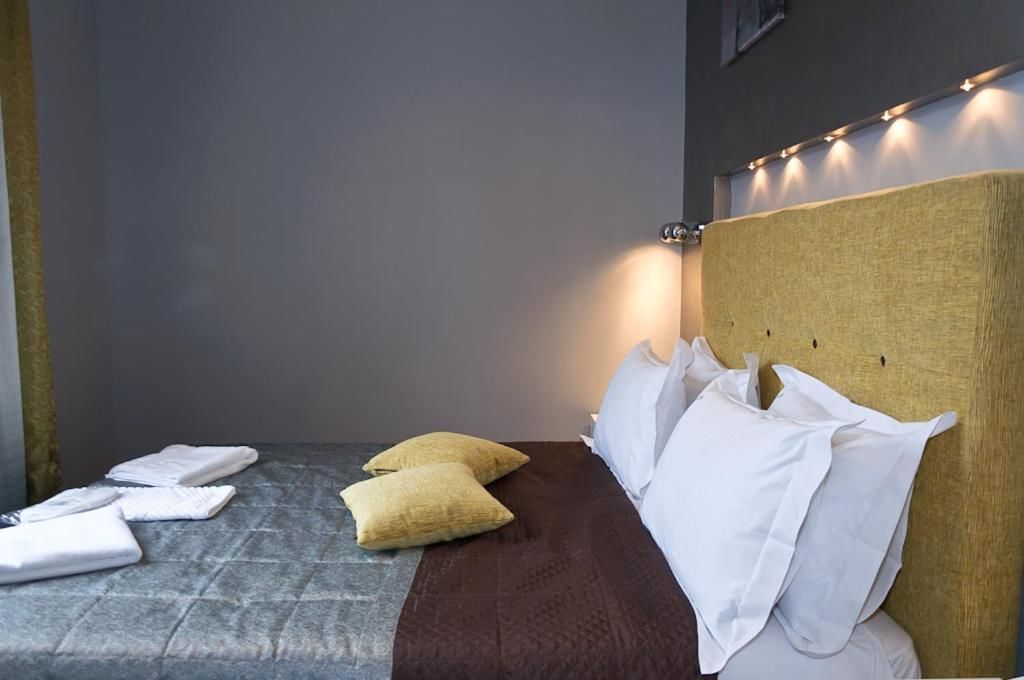 Апартаменты Partner Guest House Khreschatyk Киев