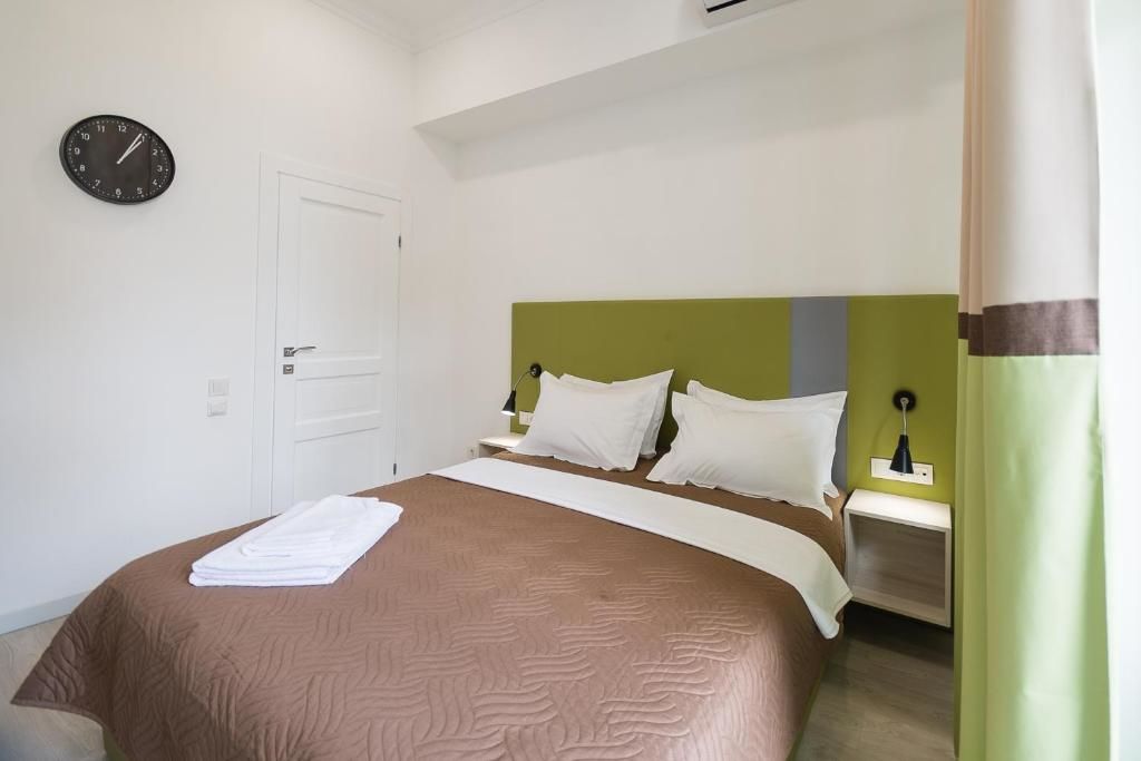 Апартаменты Partner Guest House Khreschatyk Киев