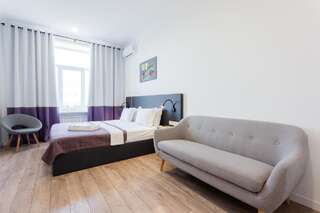 Апартаменты Partner Guest House Khreschatyk Киев Номер-студио с видом на улицу и балконом - Крещатик, 23-5