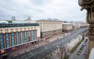 Апартаменты Partner Guest House Khreschatyk Киев Номер-студио с душем и видом на улицу - Крещатик, 23-2