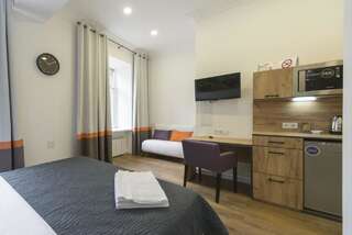 Апартаменты Partner Guest House Khreschatyk Киев Стильные апартаменты с видом на переулок - Крещатик, 15-6