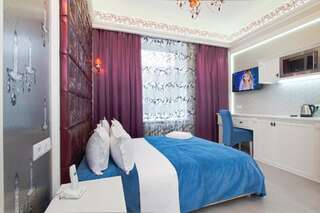 Апартаменты Partner Guest House Khreschatyk Киев Роскошный тихий полулюкс с душем - Крещатик, 15-2