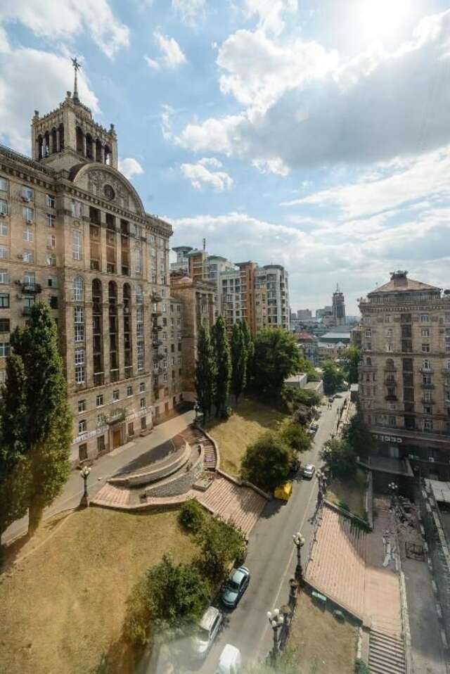 Апартаменты Partner Guest House Khreschatyk Киев-138