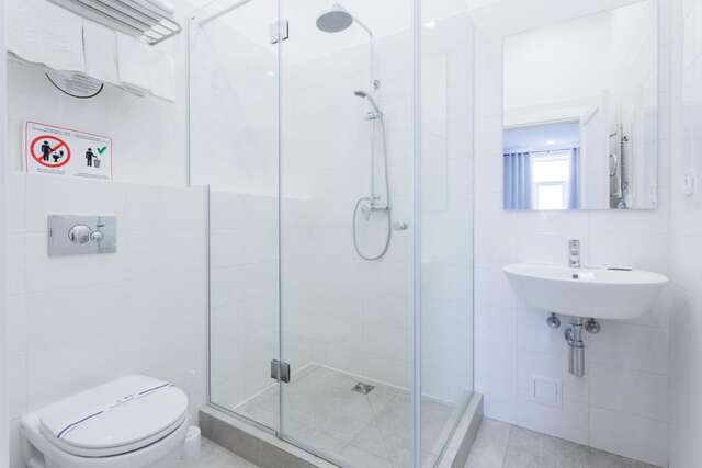 Апартаменты Partner Guest House Khreschatyk Киев-16