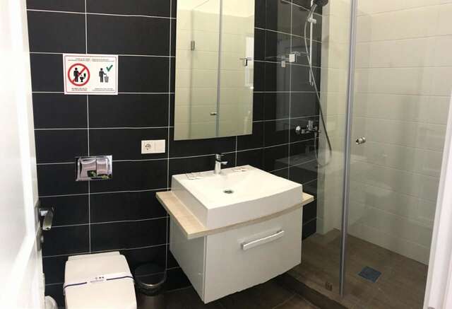 Апартаменты Partner Guest House Khreschatyk Киев-22