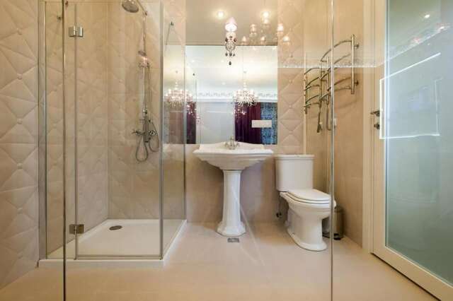 Апартаменты Partner Guest House Khreschatyk Киев-23
