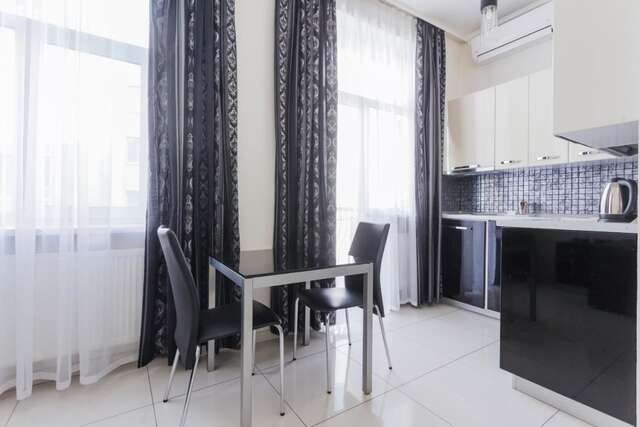 Апартаменты Partner Guest House Khreschatyk Киев-24
