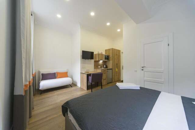 Апартаменты Partner Guest House Khreschatyk Киев-34