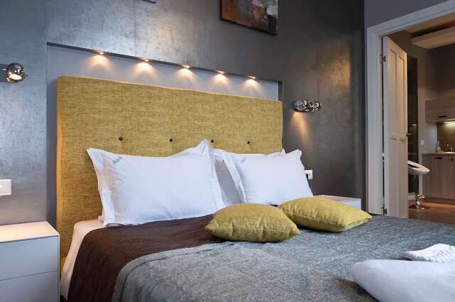 Апартаменты Partner Guest House Khreschatyk Киев-37