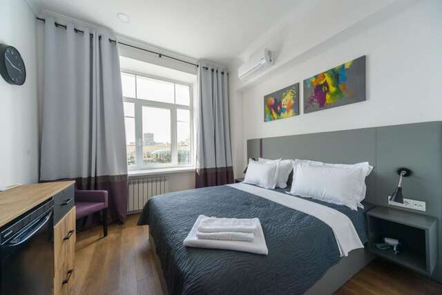Апартаменты Partner Guest House Khreschatyk Киев-47