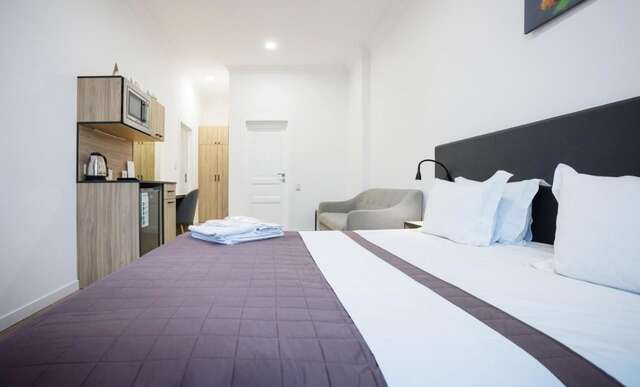 Апартаменты Partner Guest House Khreschatyk Киев-7