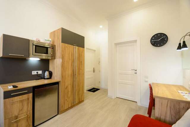 Апартаменты Partner Guest House Khreschatyk Киев-90